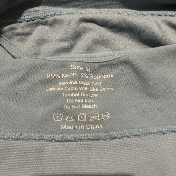 sports bra size S - Picture 5 of 5